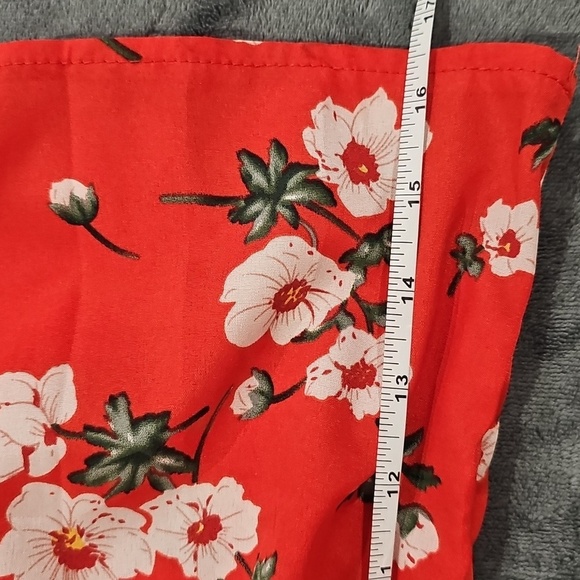 Shein floral bell sleeve rushed bust mini dress. Size M - Picture 6 of 9